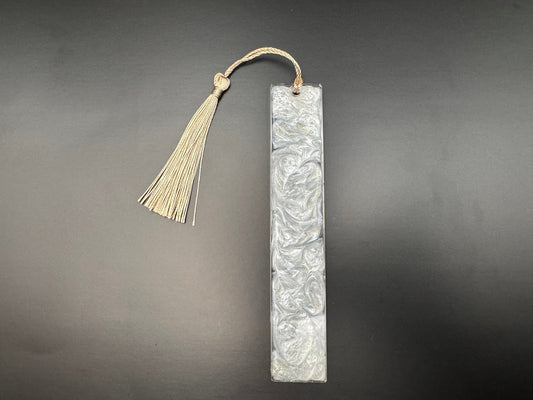 1.2 x 5.8 Bookmark Metallic White Swirled with Pale Gold Tassel