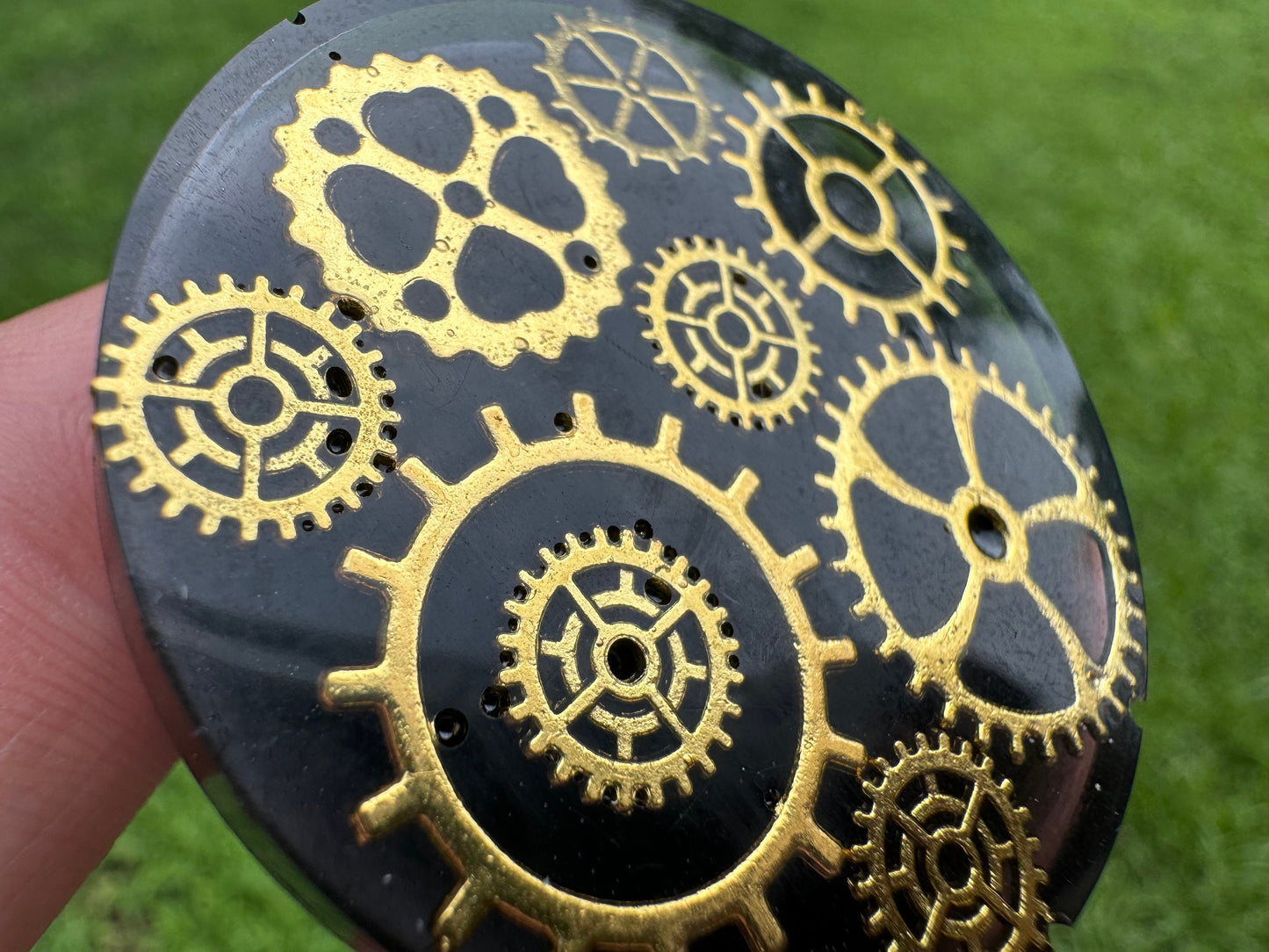 Golden Gears Steampunk Circle Epoxy Resin Pop Socket