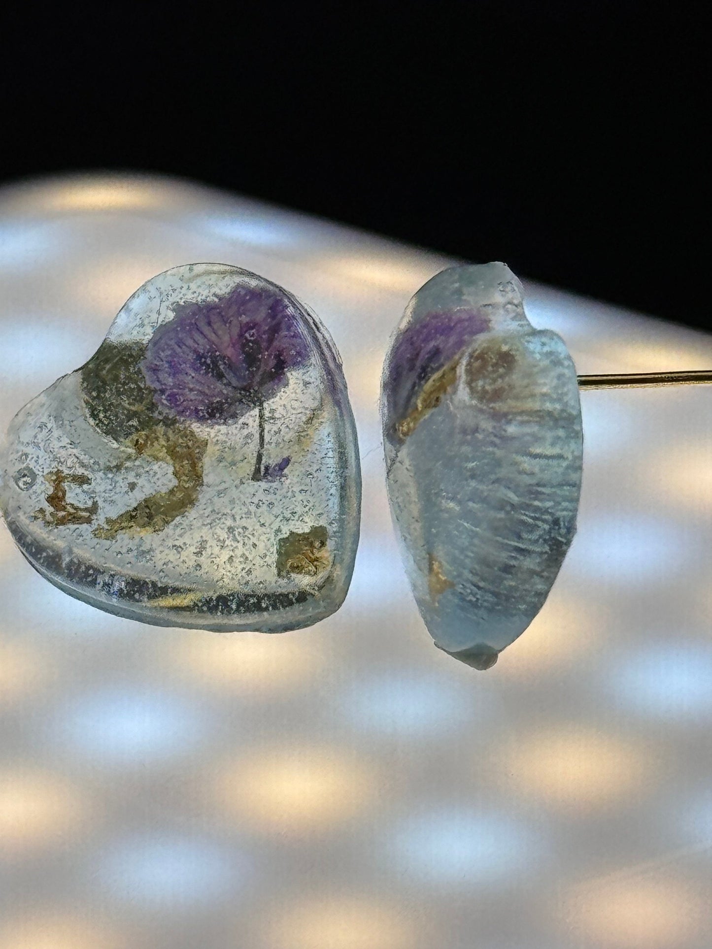 Small Clear Dried Purple Flower Gold Leaf Heart Stud Epoxy Resin Earrings with Gold Studs