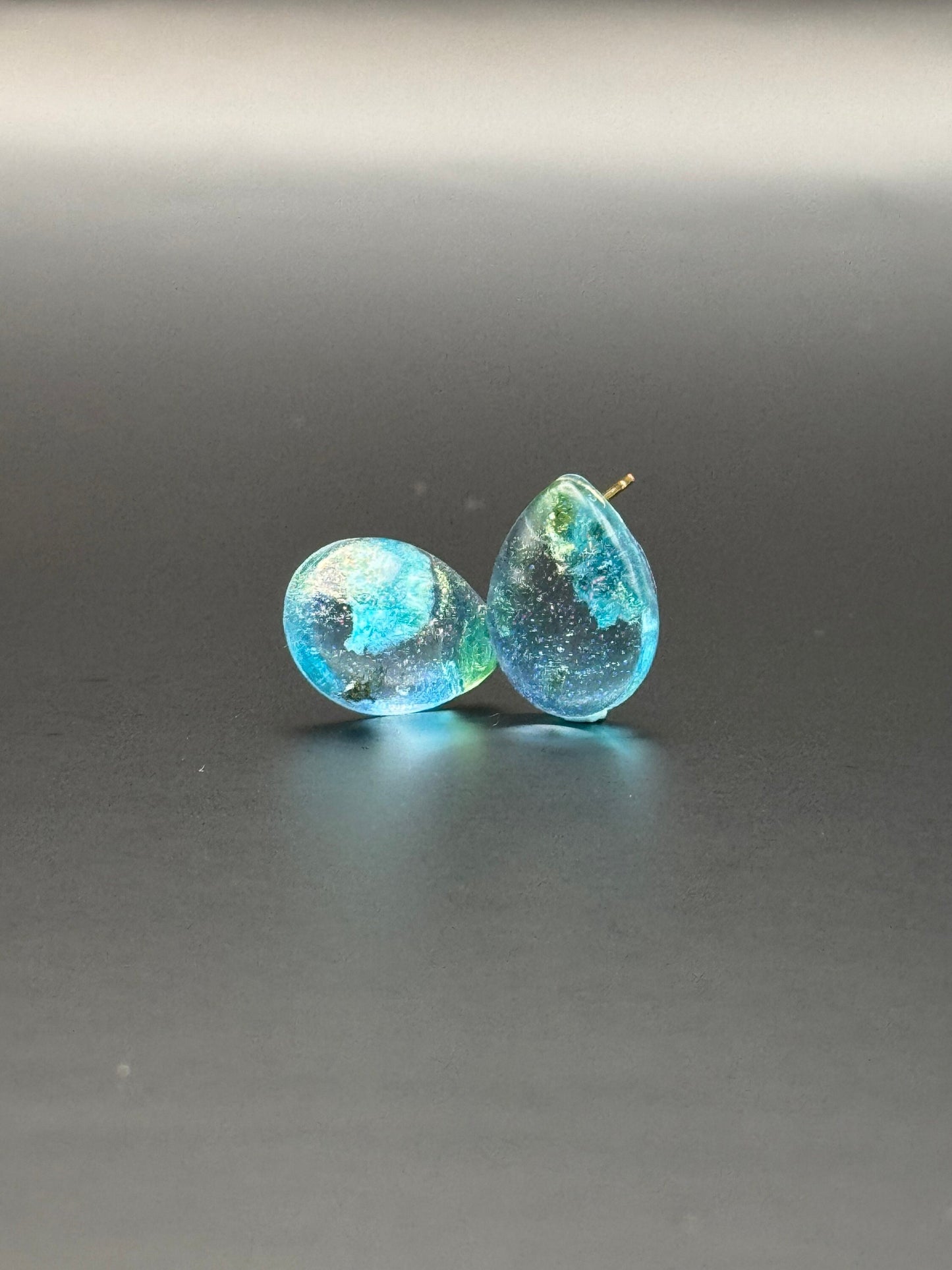 Small Clear Dried Blue Flower Gold Leaf Teardrop Stud Epoxy Resin Earrings with Gold Studs